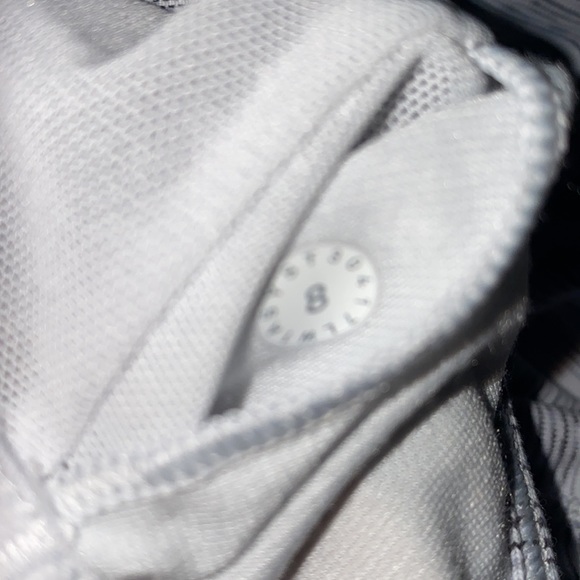 lululemon athletica gray and black top - Picture 4 of 4